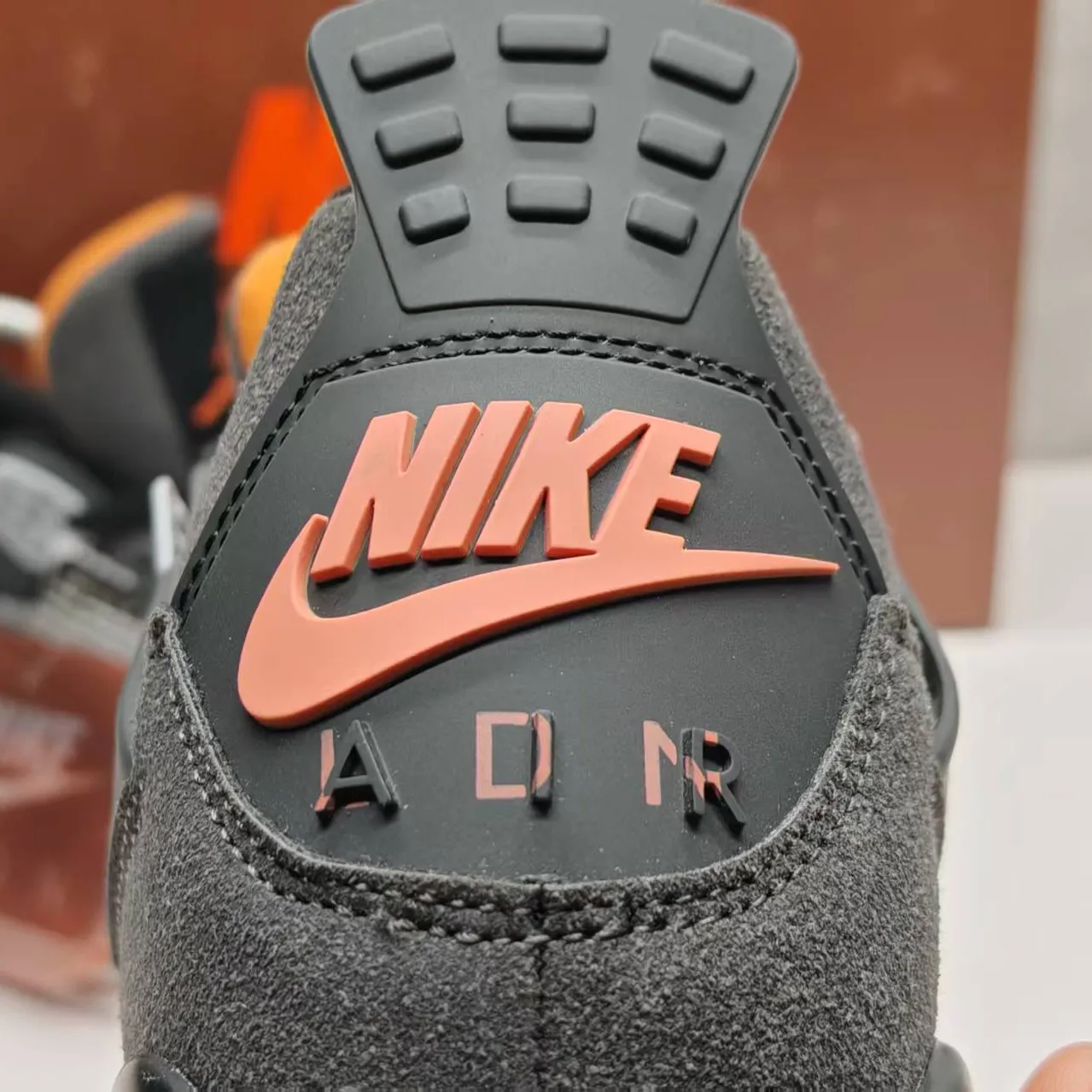 Air Jordan 4 “LONDON”(LDN) Joins Jordan Brand's City Series Shoes Sneakers – nk0005536 - Image 9